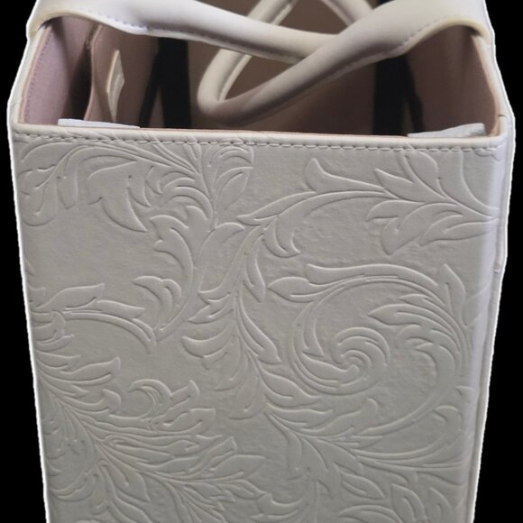 Levenger Filigree Portable File Tote - Eggshell White Office Box & Accessories - Picture 14 of 14